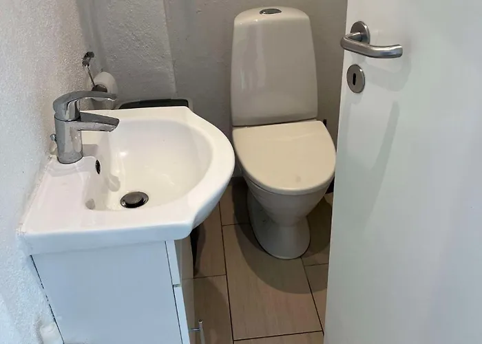 Mini 8 - Close To Lego House And Legoland Hostel *