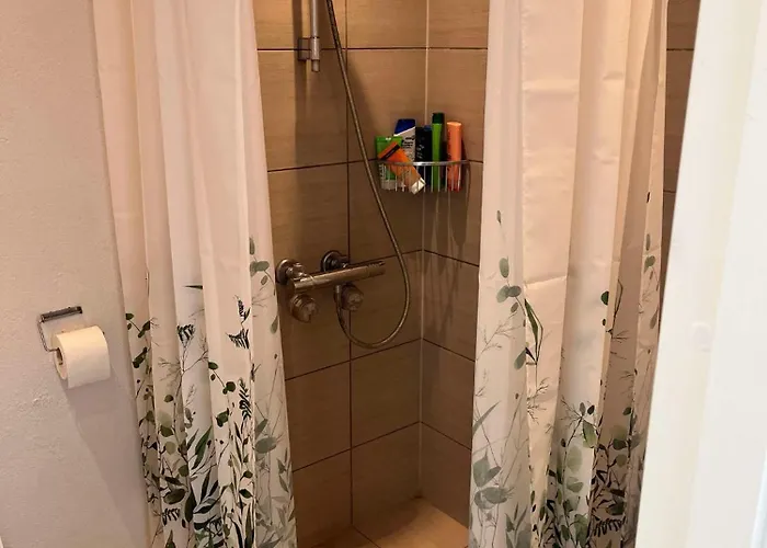 Mini 8 - Close To Lego House And Legoland Hostel